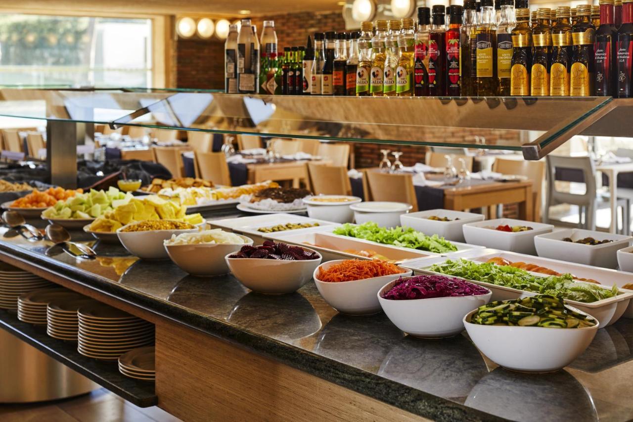 Alcazar Hotel & Spa Монте Гордо Екстериор снимка