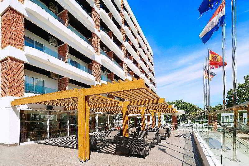 Alcazar Hotel & Spa Монте Гордо Екстериор снимка